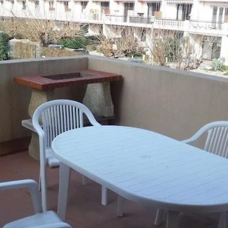 Apartment T2 Avec 2 Terrasses Et Piscine